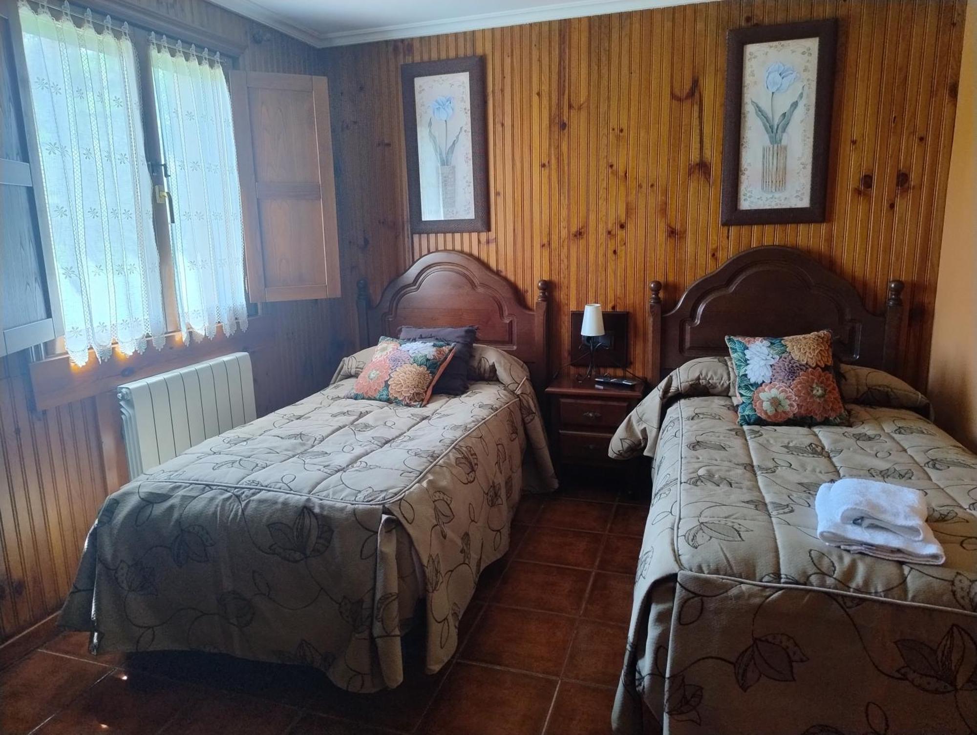 El Asturianu Villa กังกัส เด โอนิส ภายนอก รูปภาพ