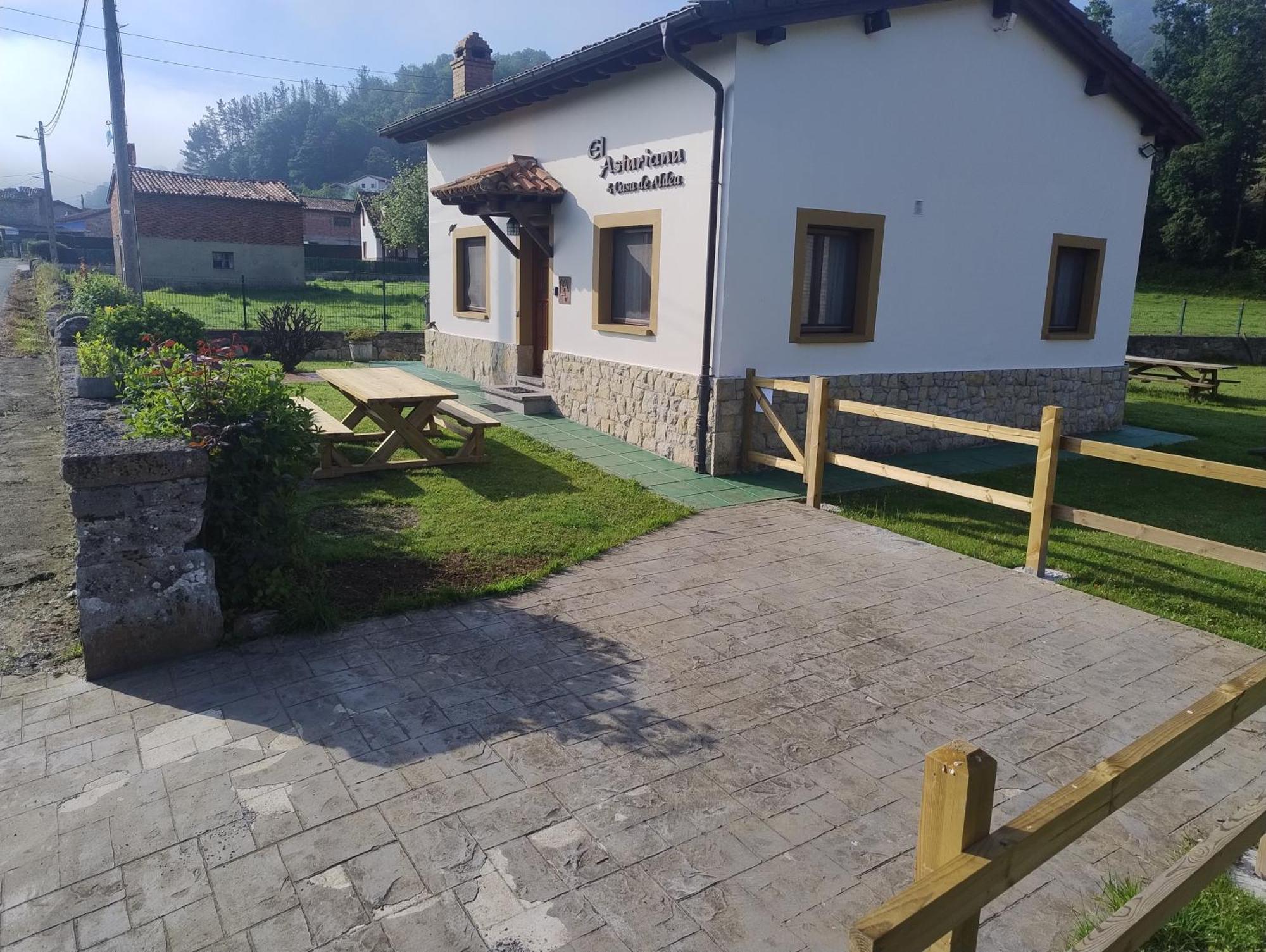 El Asturianu Villa กังกัส เด โอนิส ภายนอก รูปภาพ